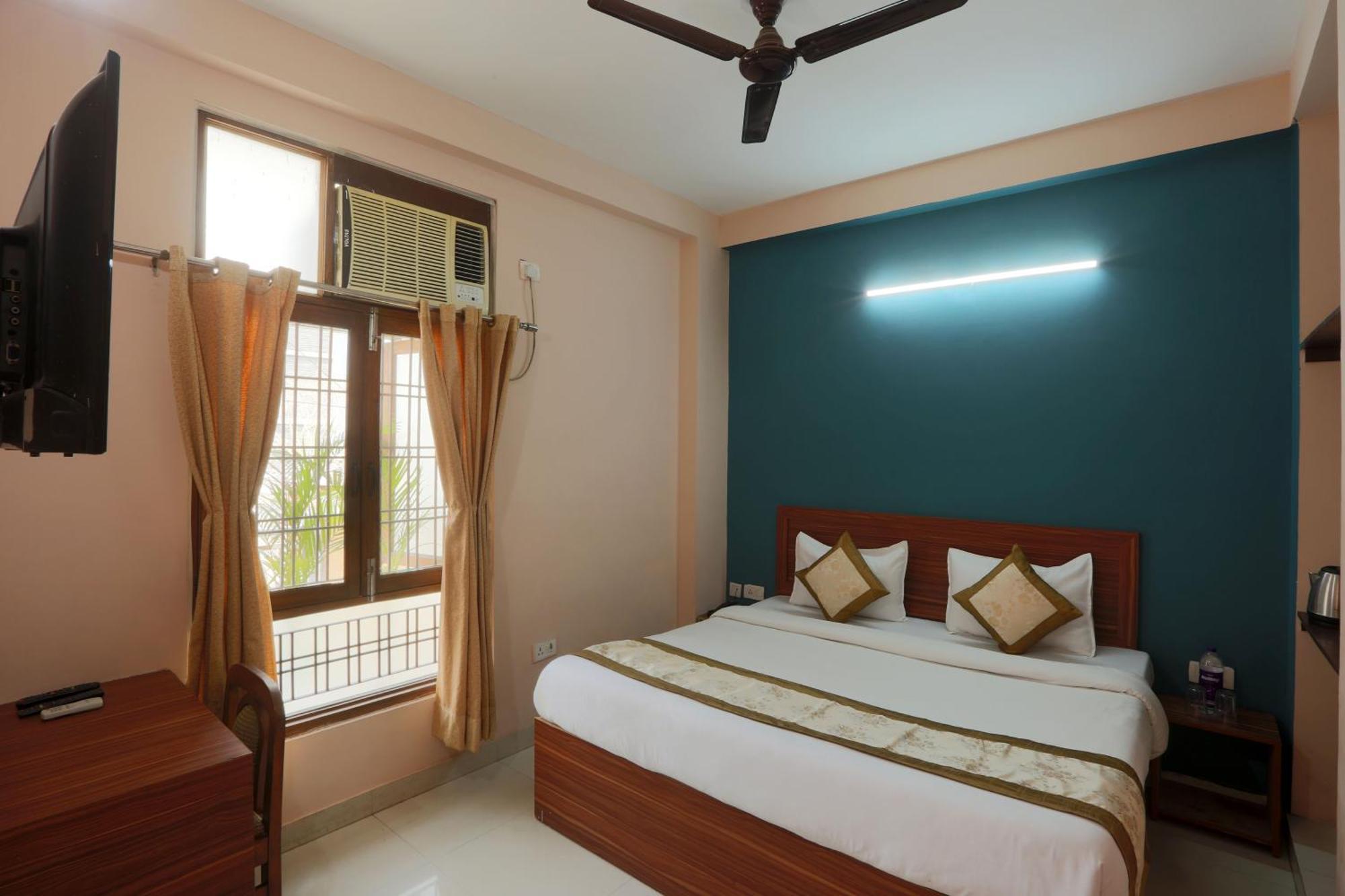 Hotel Ginger Palace - Corporate Hotel Noida Sector 62 Exterior photo