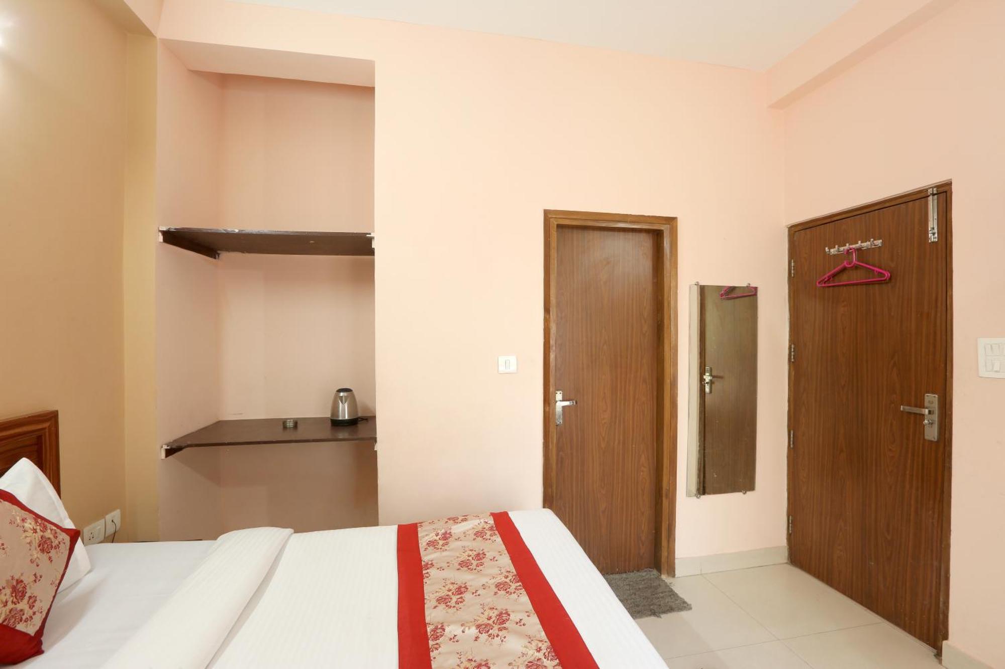 Hotel Ginger Palace - Corporate Hotel Noida Sector 62 Exterior photo