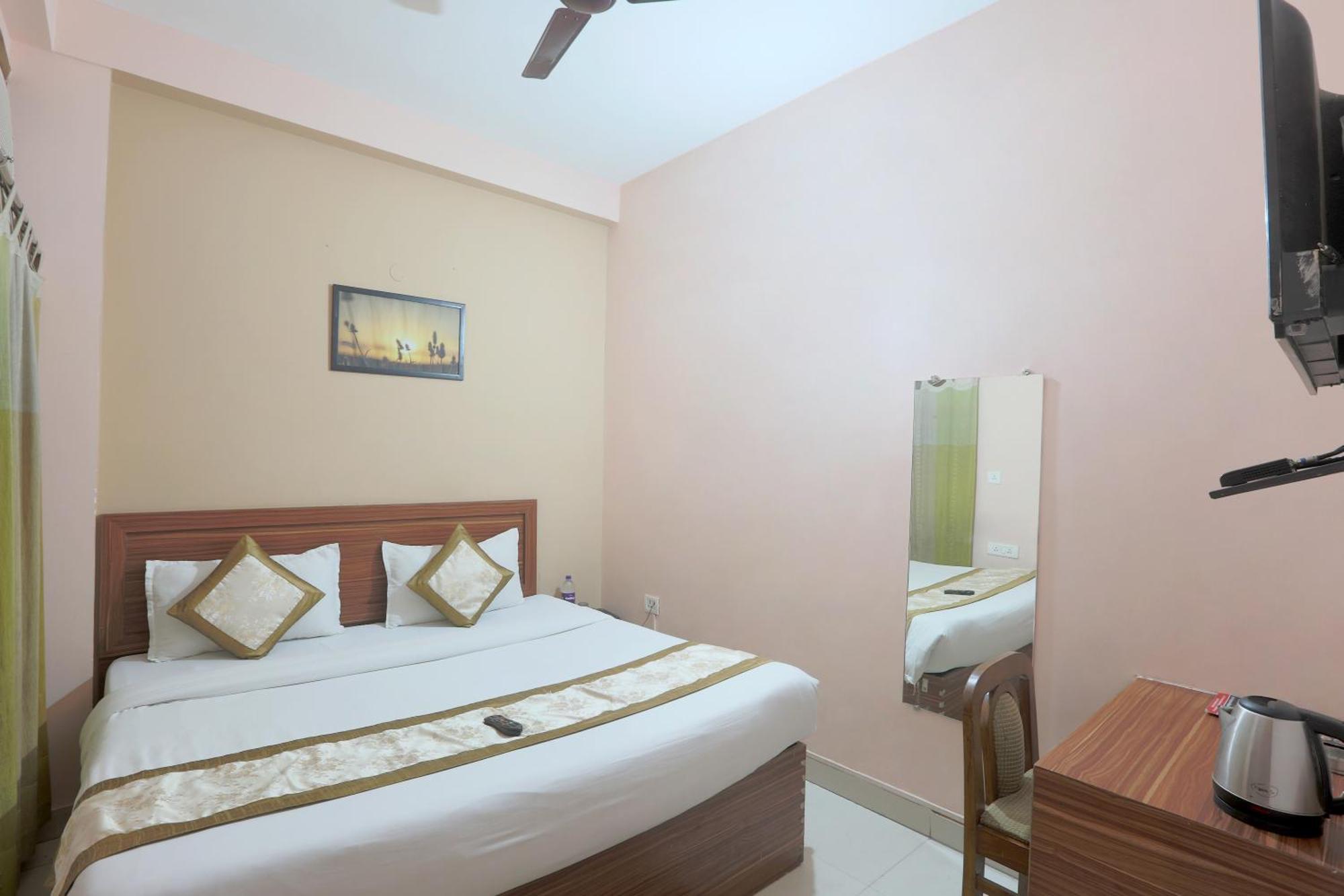 Hotel Ginger Palace - Corporate Hotel Noida Sector 62 Exterior photo
