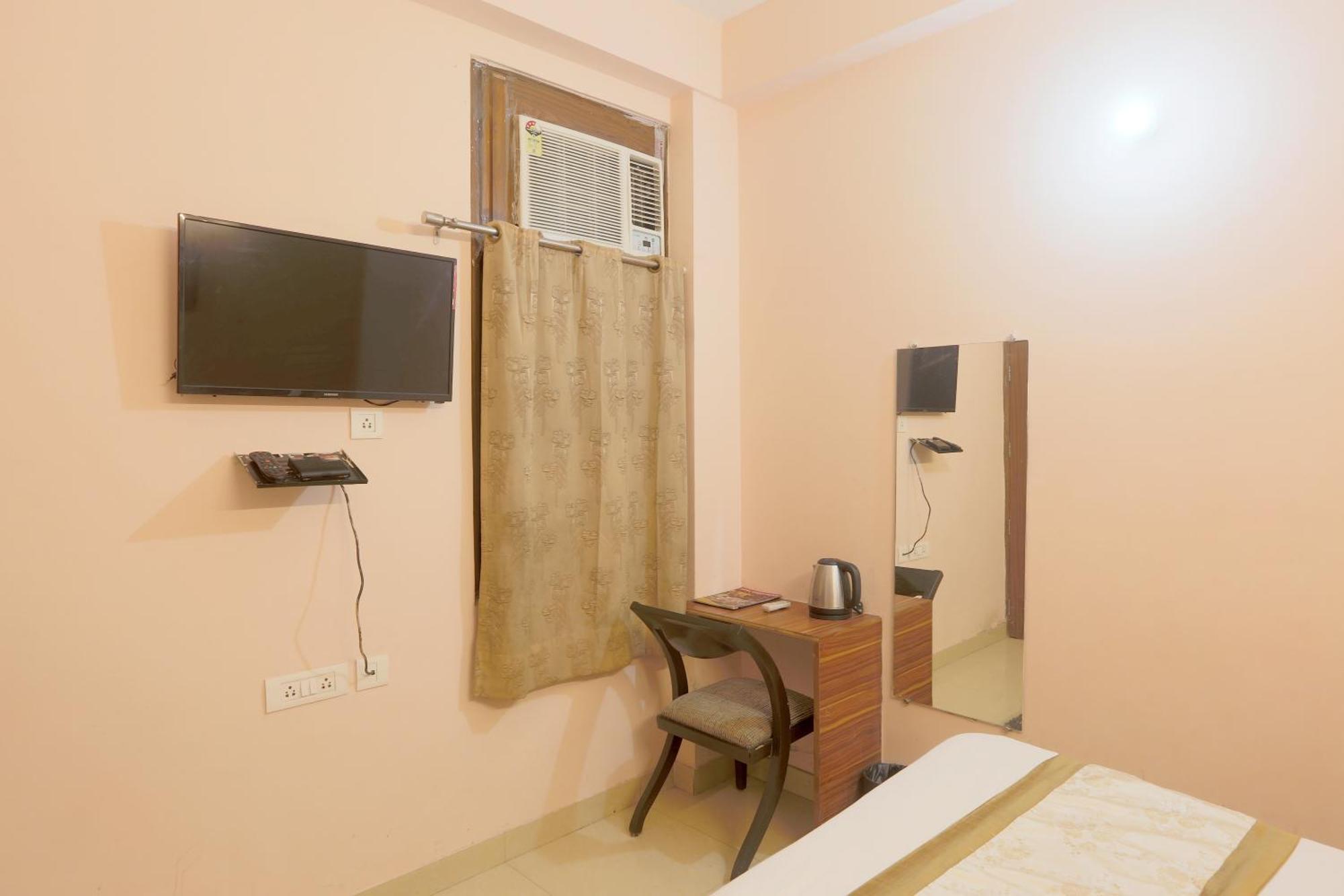 Hotel Ginger Palace - Corporate Hotel Noida Sector 62 Exterior photo